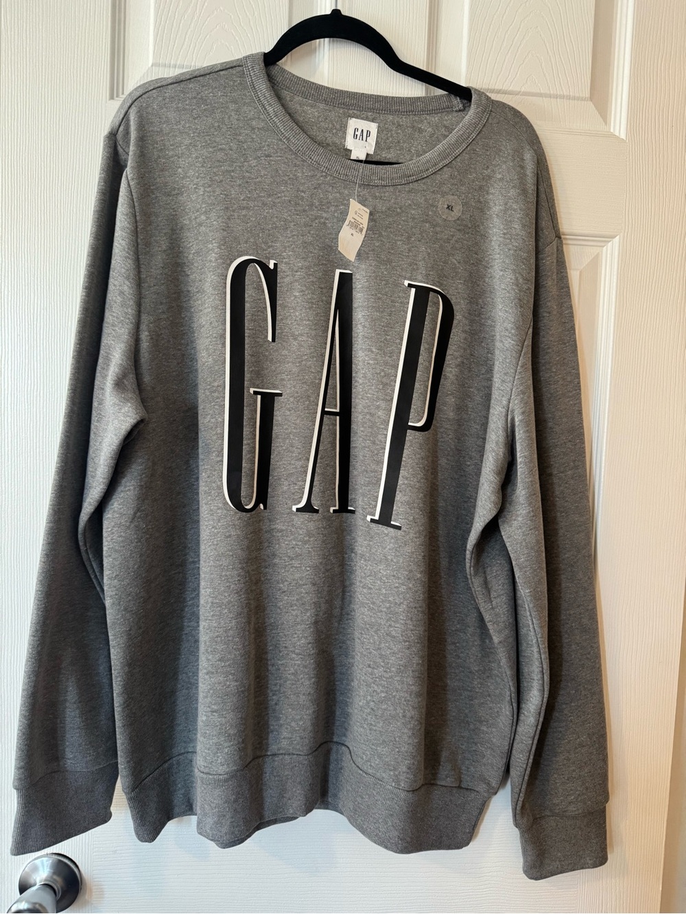 GAP Unisex Gray Crewneck Sweatshirt with Large Black & White Logo Sz XL